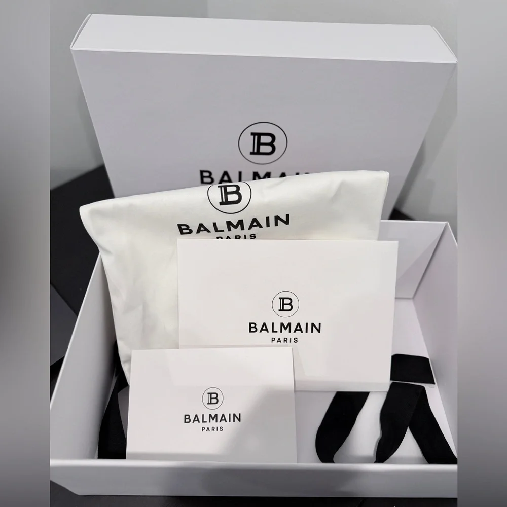 Balmain Classic White Gift Decor Box with Storage Bag and Two Envelopes